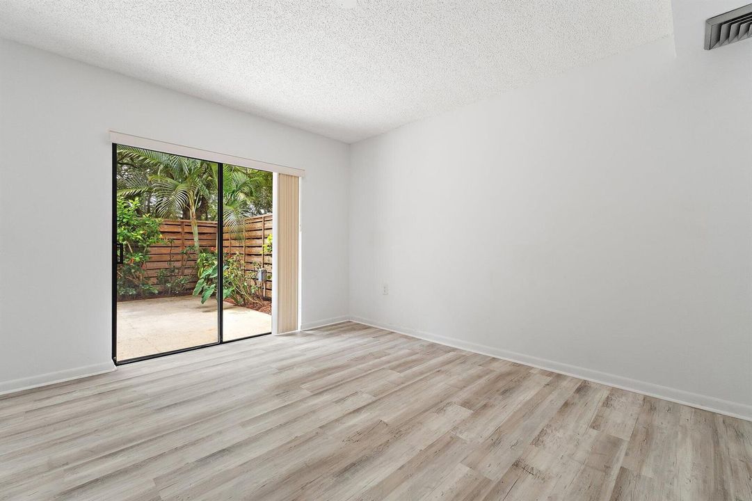 1st Floor, optional 3rd Br 3