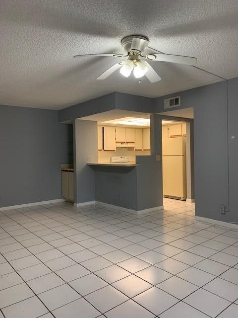 1565 A108 KITCHEN