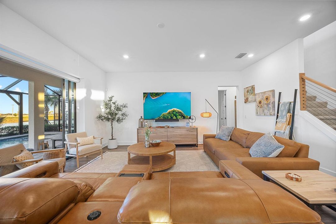 45-web-or-mls-NX Media-1744