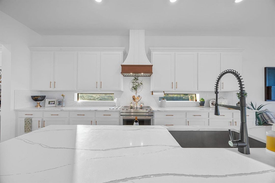 40-web-or-mls-NX Media-1739