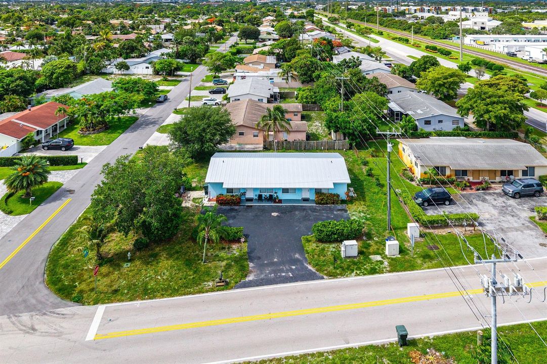 196 NE 28th Street (30)