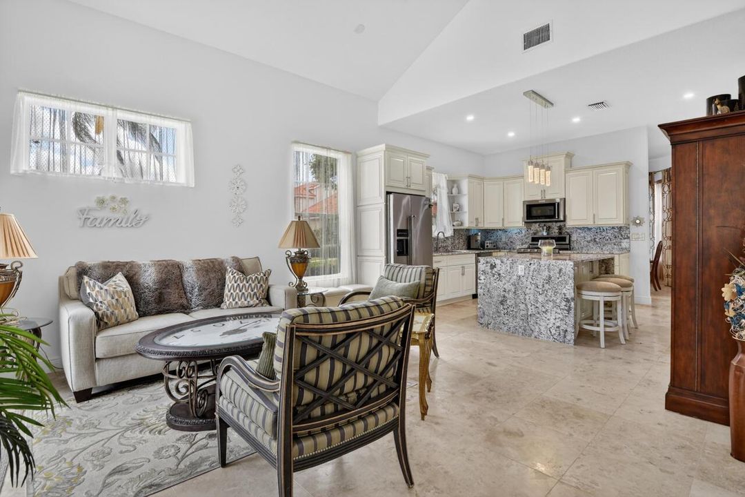 25-32-Monterey-Pointe-Dr-25