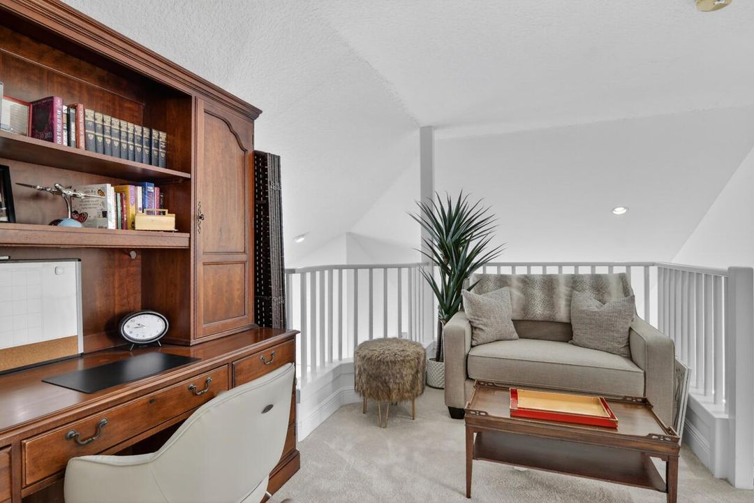 46-32-Monterey-Pointe-Dr-46