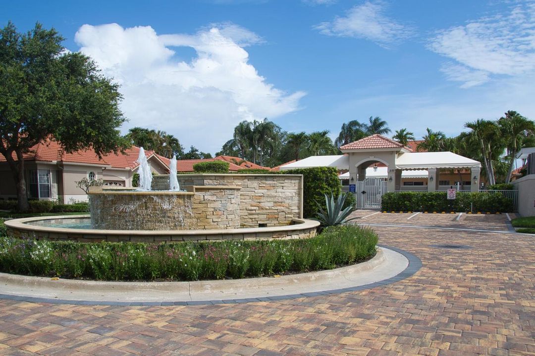 66-32-Monterey-Pointe-Dr-66