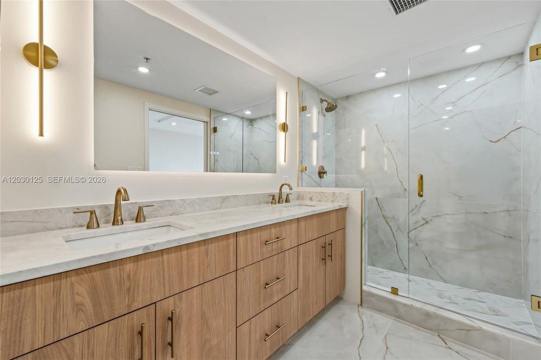 For Sale: $939,000 (3 beds, 3 baths, 1916 Square Feet)