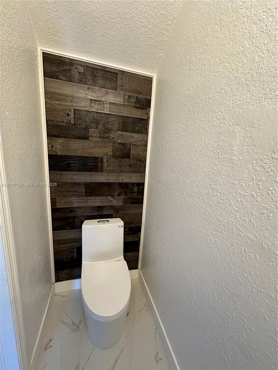 Active With Contract: $2,200 (2 beds, 2 baths, 1130 Square Feet)