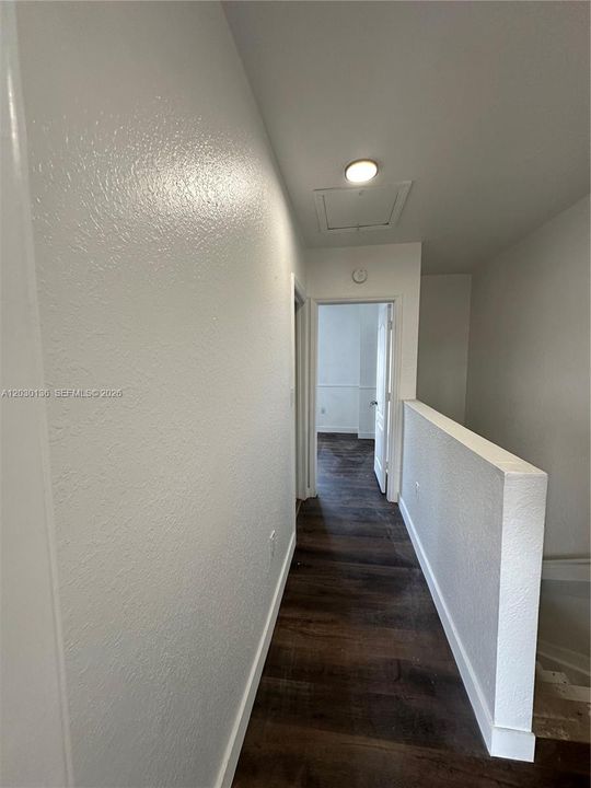 Active With Contract: $2,200 (2 beds, 2 baths, 1130 Square Feet)