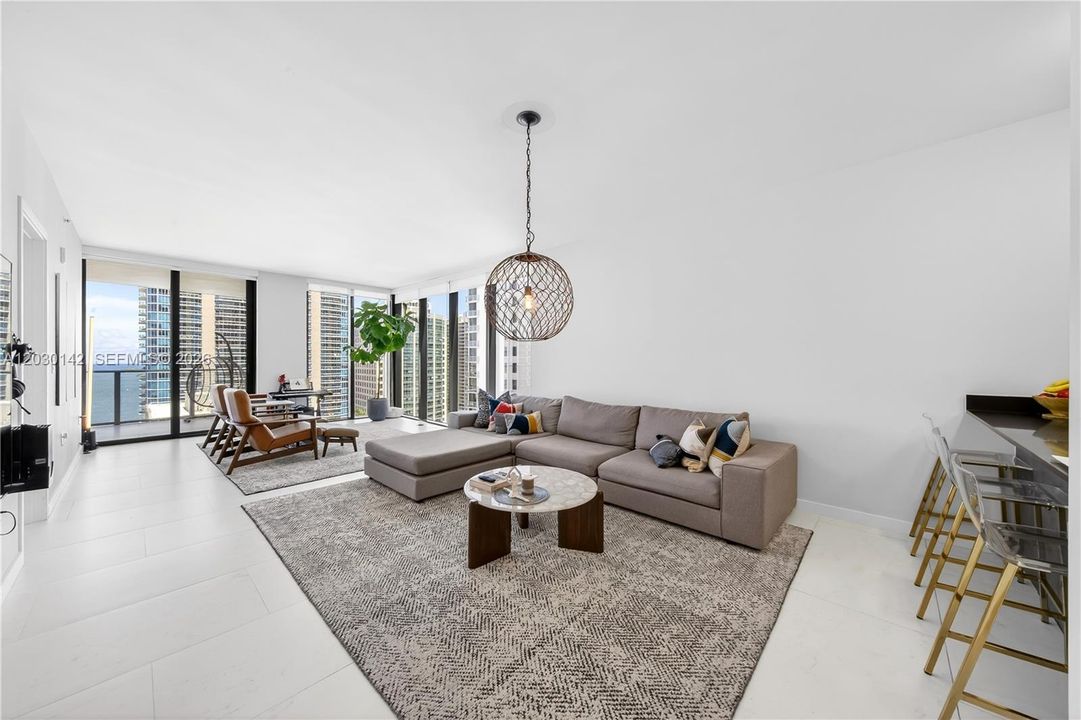For Sale: $1,540,000 (3 beds, 3 baths, 1778 Square Feet)