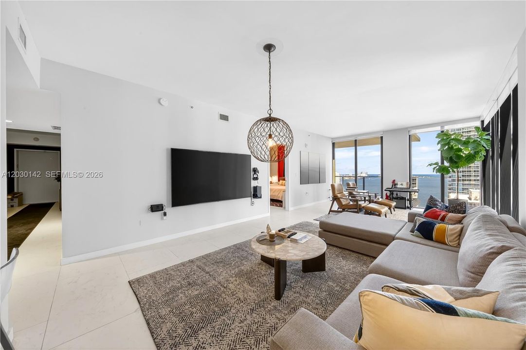 For Sale: $1,540,000 (3 beds, 3 baths, 1778 Square Feet)