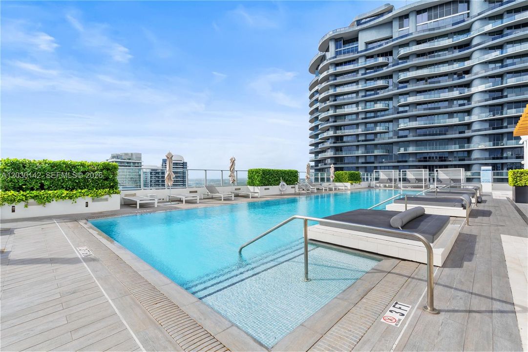 For Sale: $1,540,000 (3 beds, 3 baths, 1778 Square Feet)