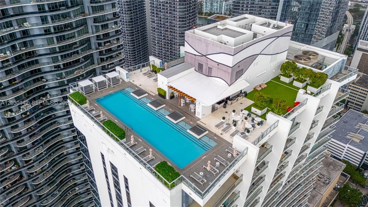For Sale: $1,540,000 (3 beds, 3 baths, 1778 Square Feet)