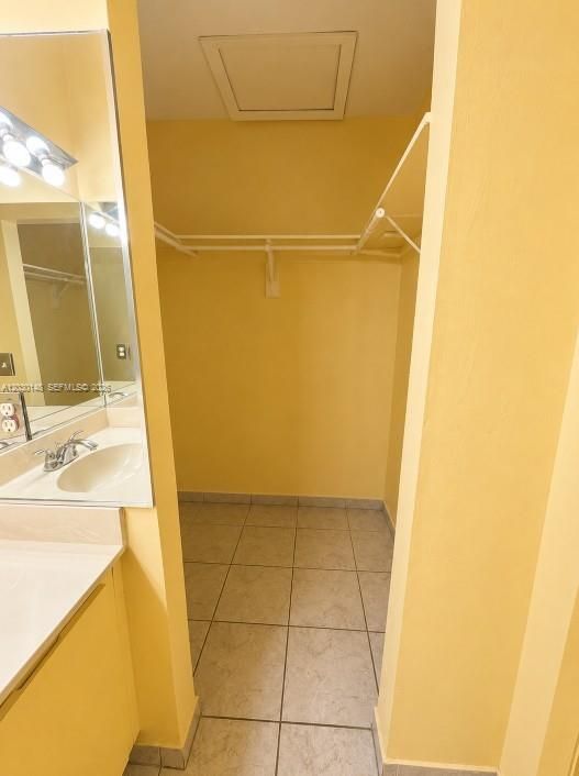 For Sale: $560,000 (3 beds, 2 baths, 1224 Square Feet)