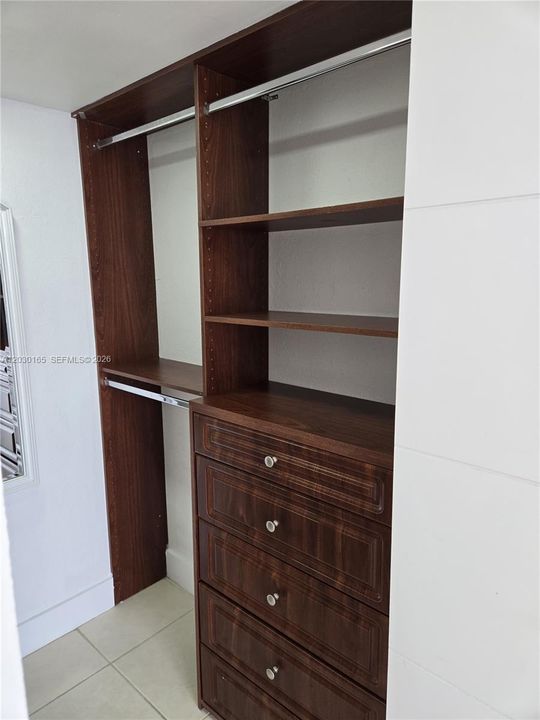 В аренду: $1,750 (1 спален, 1 ванн, 718 Квадратных фут)
