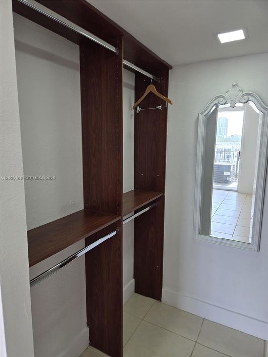В аренду: $1,750 (1 спален, 1 ванн, 718 Квадратных фут)