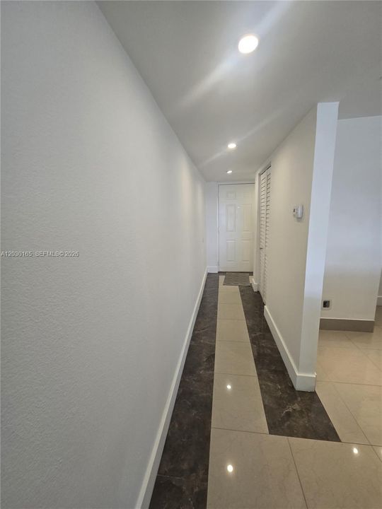 В аренду: $1,750 (1 спален, 1 ванн, 718 Квадратных фут)