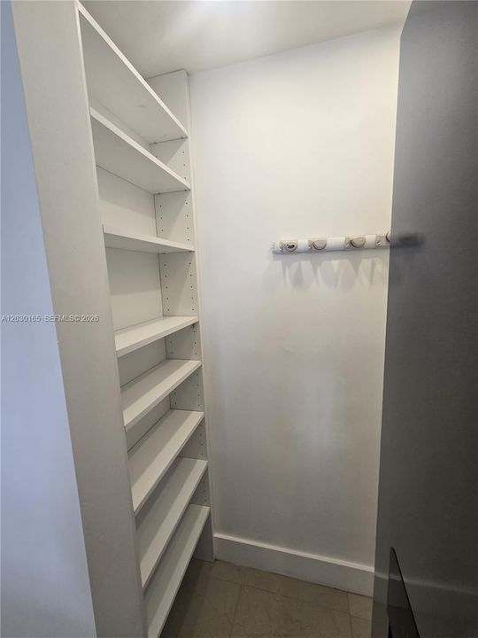 В аренду: $1,750 (1 спален, 1 ванн, 718 Квадратных фут)