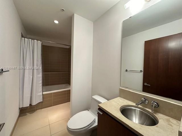 For Sale: $525,000 (2 beds, 2 baths, 1237 Square Feet)