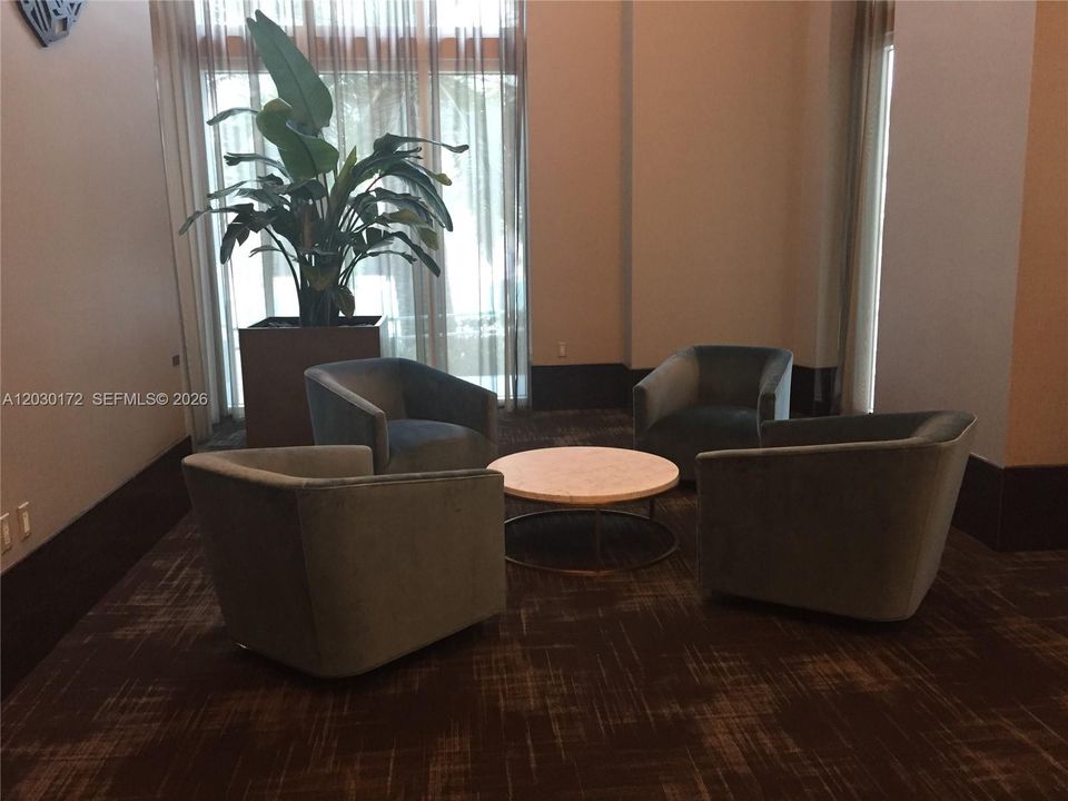 For Rent: $3,300 (1 beds, 1 baths, 774 Square Feet)