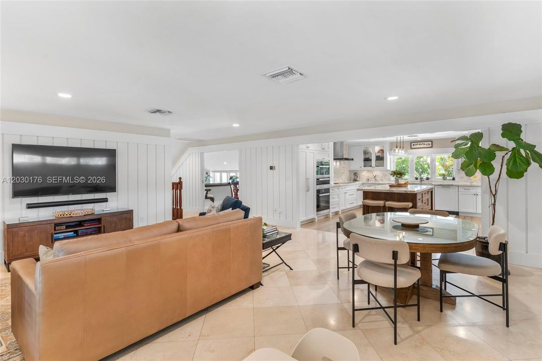 For Sale: $5,750,000 (5 beds, 5 baths, 4486 Square Feet)