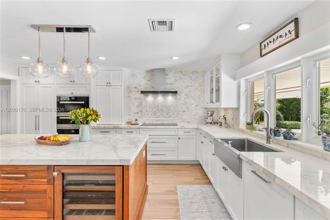 For Sale: $5,750,000 (5 beds, 5 baths, 4486 Square Feet)