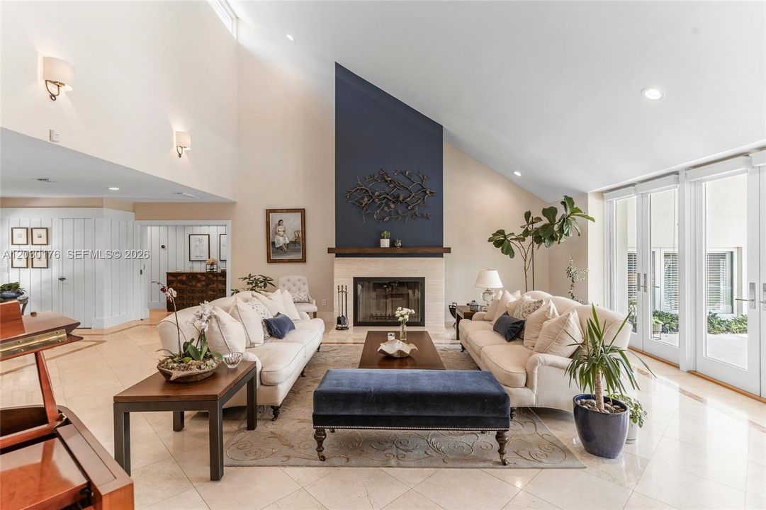 For Sale: $5,750,000 (5 beds, 5 baths, 4486 Square Feet)
