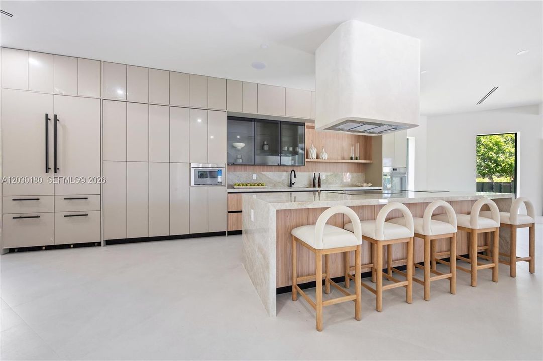 На продажу: $5,995,000 (6 спален, 7 ванн, 6928 Квадратных фут)