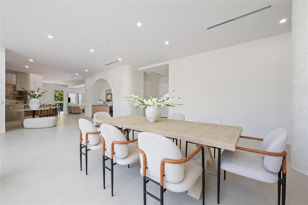 На продажу: $5,995,000 (6 спален, 7 ванн, 6928 Квадратных фут)