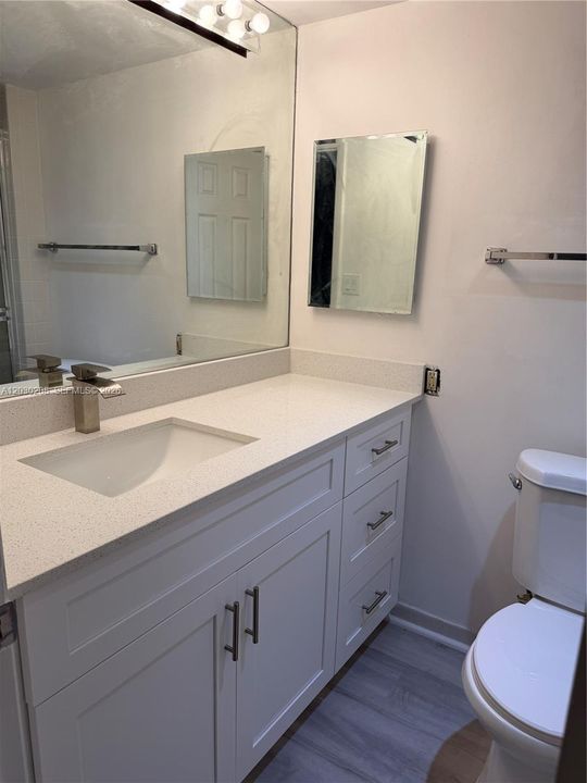 For Rent: $3,000 (3 beds, 2 baths, 1380 Square Feet)