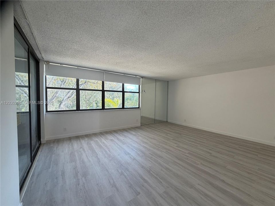 For Rent: $3,000 (3 beds, 2 baths, 1380 Square Feet)