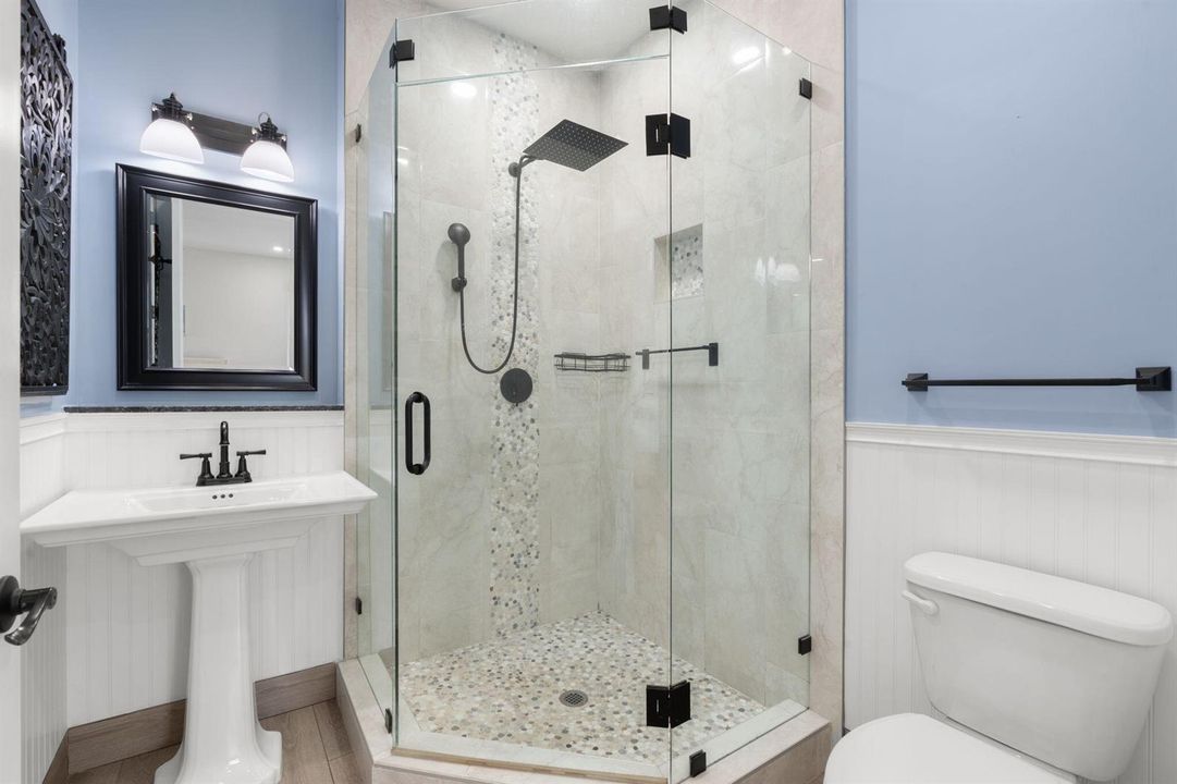 12-web-or-mls-2510 Lake Dr N, Boynton Be