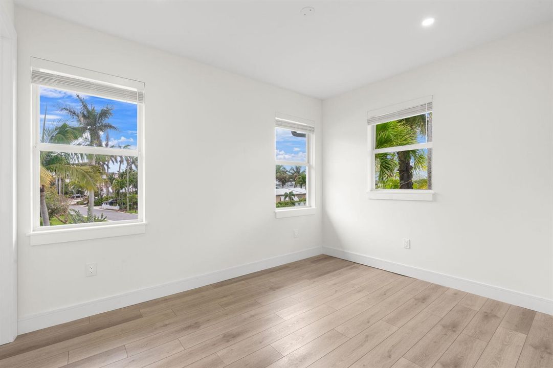 34-web-or-mls-2510 Lake Dr N, Boynton Be
