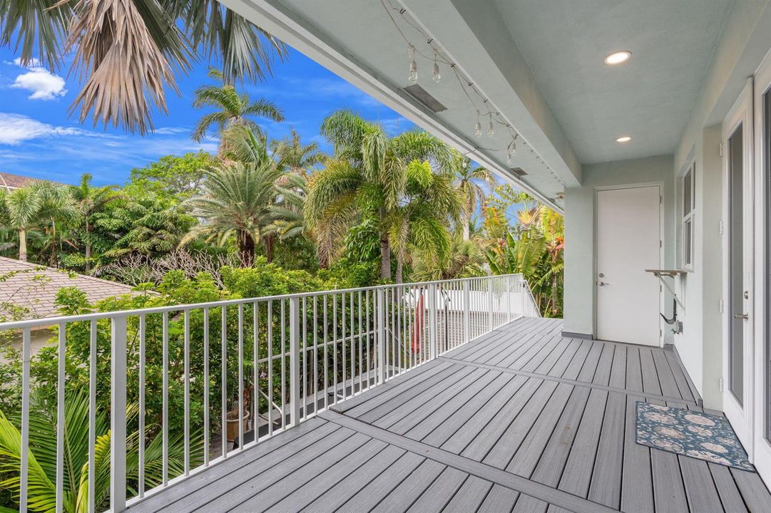18-web-or-mls-2510 Lake Dr N, Boynton Be