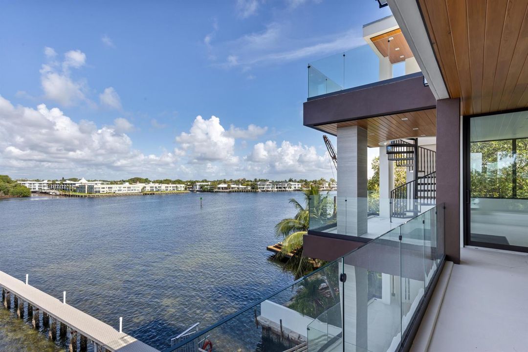 BALCONY WATER VIEW