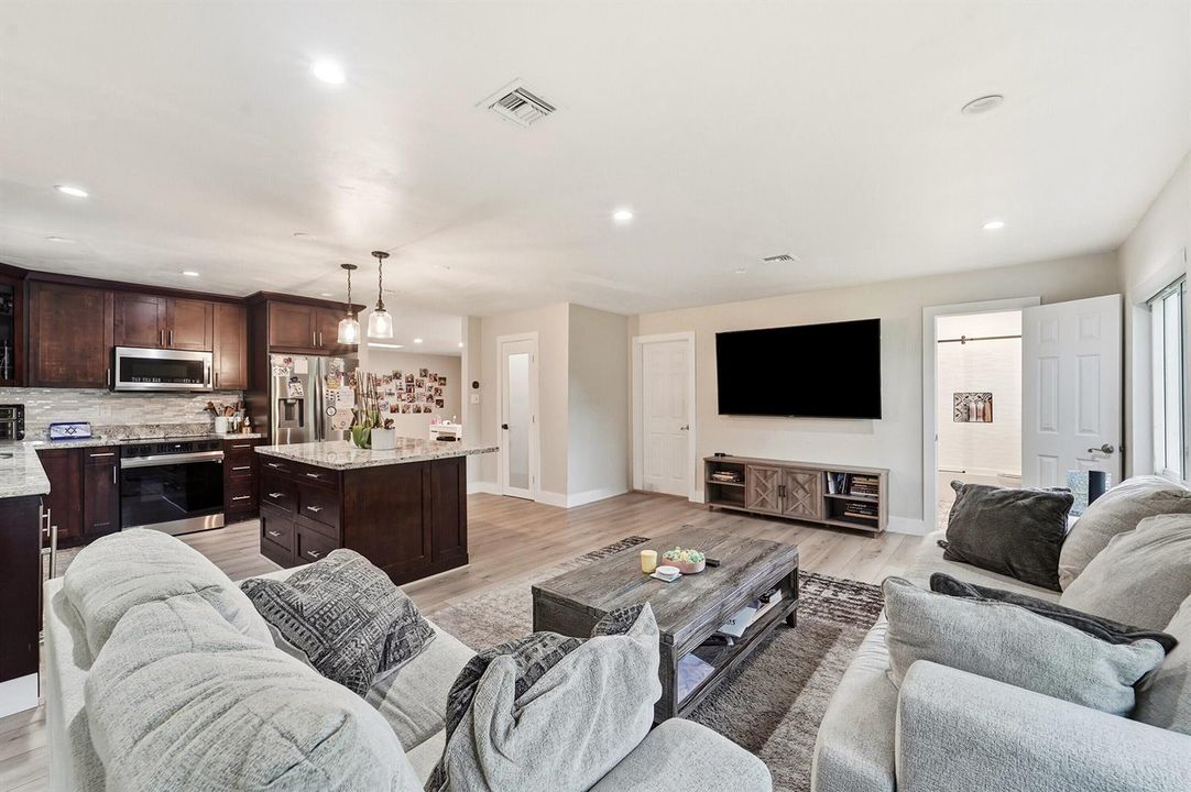09_living room