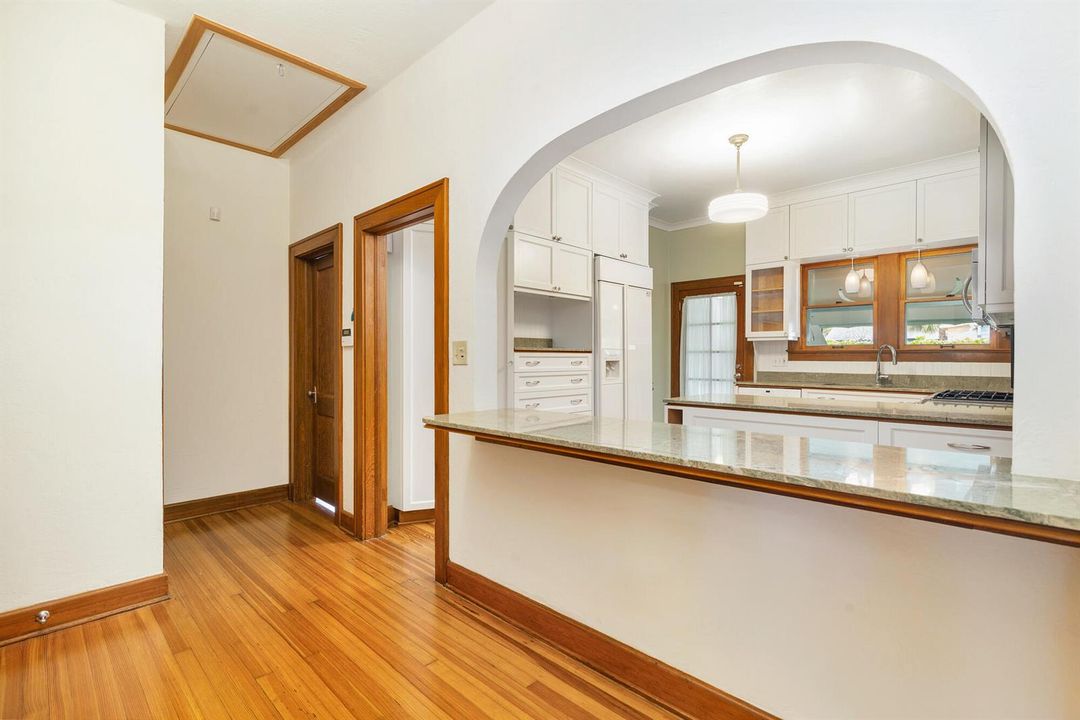 Breakfast Bar