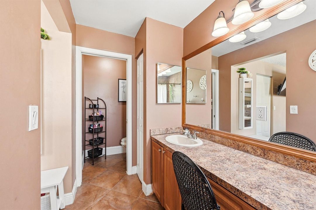21_primary bathroom