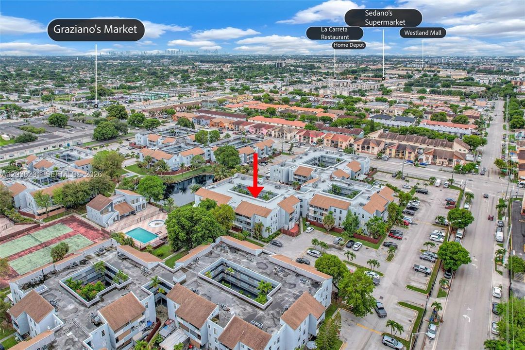 На продажу: $269,000 (2 спален, 2 ванн, 926 Квадратных фут)