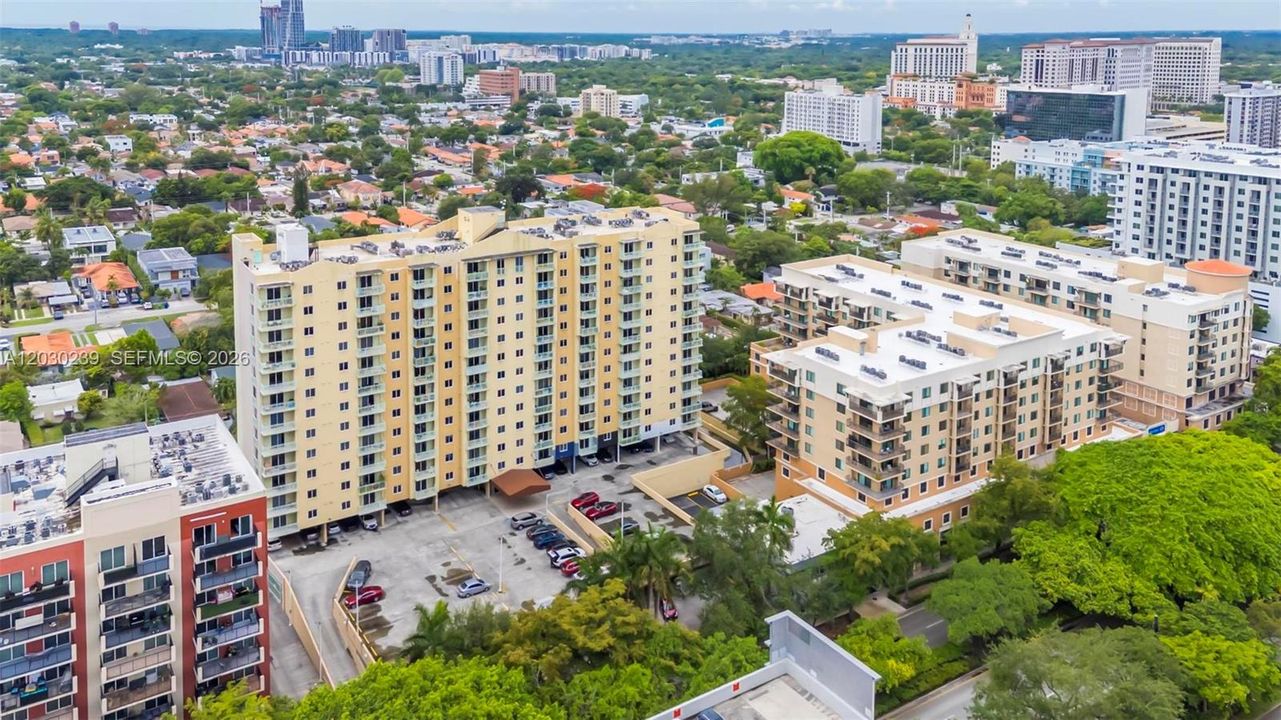 For Rent: $2,650 (1 beds, 1 baths, 605 Square Feet)