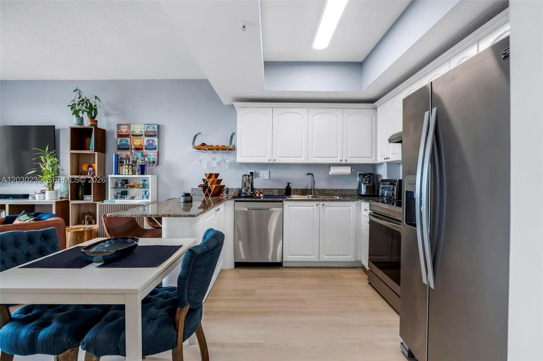 For Rent: $2,650 (1 beds, 1 baths, 605 Square Feet)