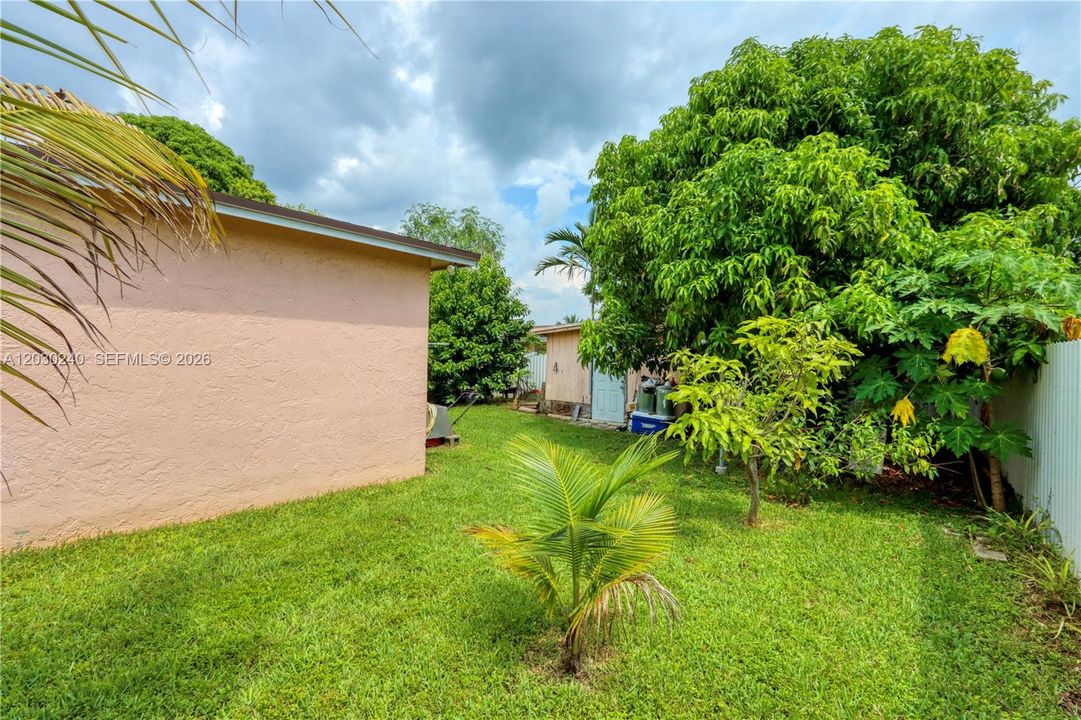 En Venta: $530,000 (4 camas, 2 baños, 2127 Pies cuadrados)