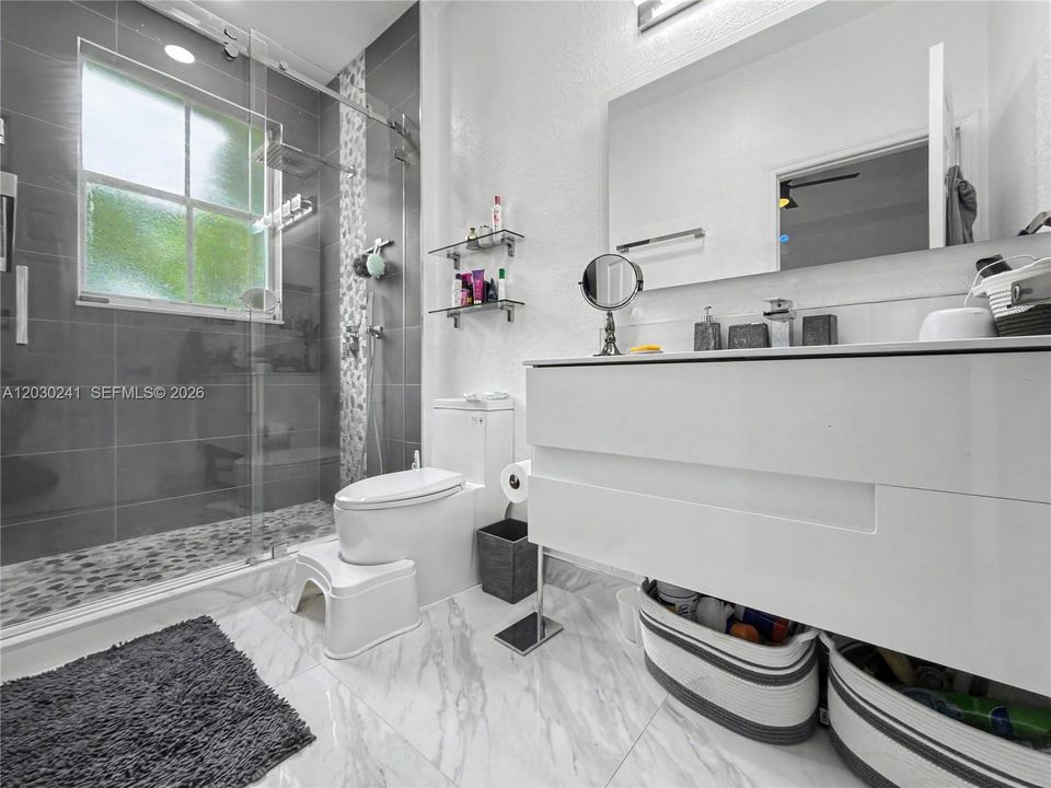 En Venta: $580,000 (3 camas, 2 baños, 1531 Pies cuadrados)