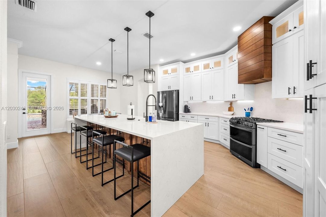 For Sale: $1,699,995 (4 beds, 4 baths, 4025 Square Feet)