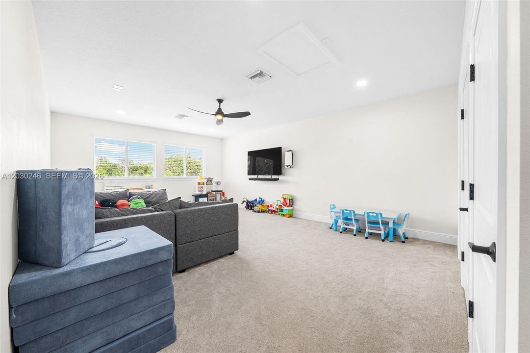 For Sale: $1,699,995 (4 beds, 4 baths, 4025 Square Feet)