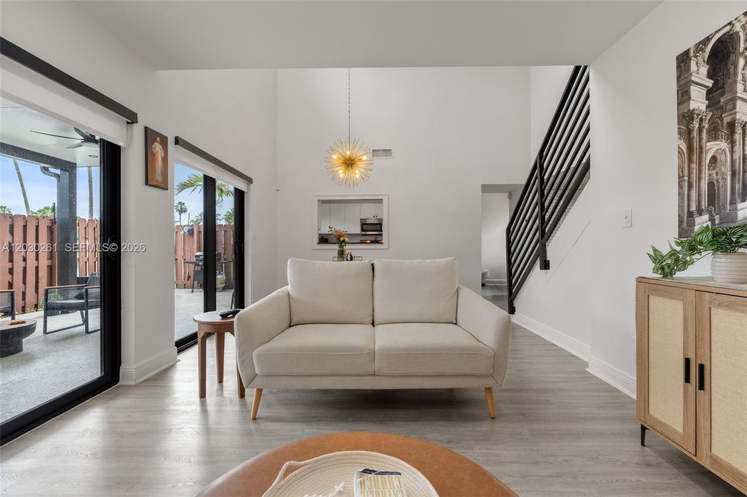 For Sale: $499,999 (2 beds, 2 baths, 1582 Square Feet)