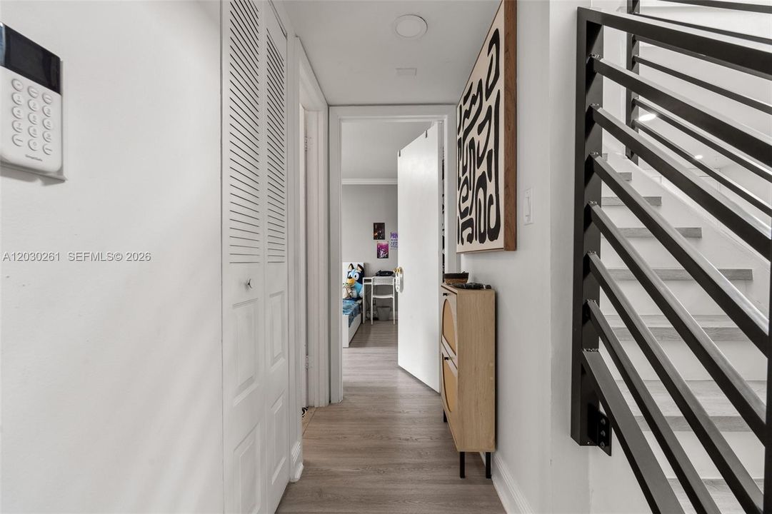 For Sale: $499,999 (2 beds, 2 baths, 1582 Square Feet)
