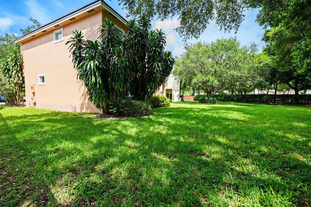 28-web-or-mls-2110-nw-75th-way