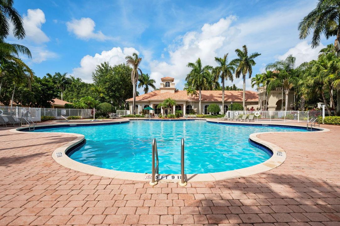 37-web-or-mls-2110-nw-75th-way