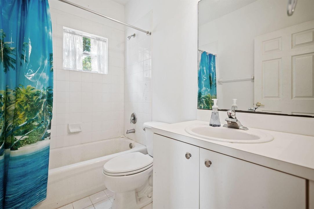 20-web-or-mls-2110-nw-75th-way