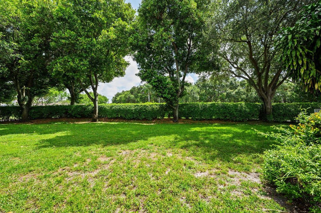 29-web-or-mls-2110-nw-75th-way