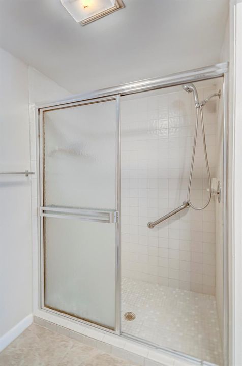 SEPERATE SHOWER